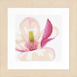 PN-0008305 Набор для вышивания LANARTE "Magnolia Flower"
