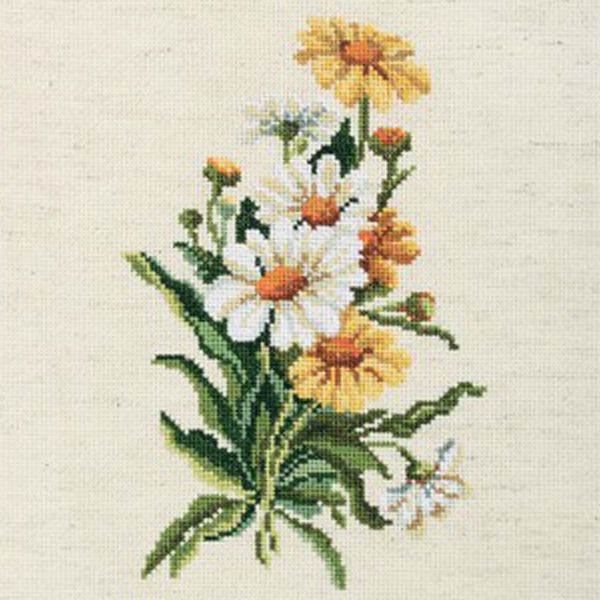 Набор для вышивания крестом РТО "Ромашки на льняной ткани" С178